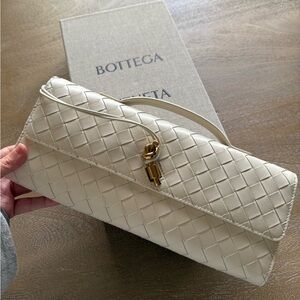 Bottega Veneta andiamo clutch sea salt